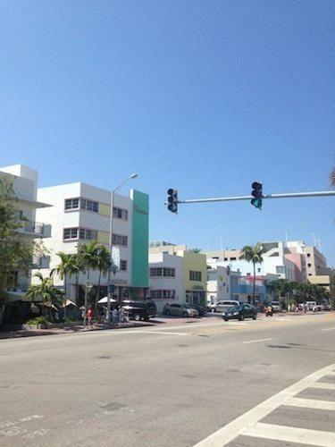 Collins Avenue Hostel Miami Beach Extérieur photo
