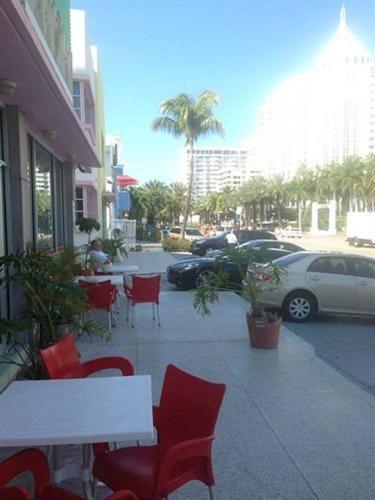 Collins Avenue Hostel Miami Beach Extérieur photo